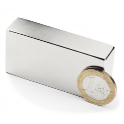 neodijumski magnet 60x30x15mm 81 KG